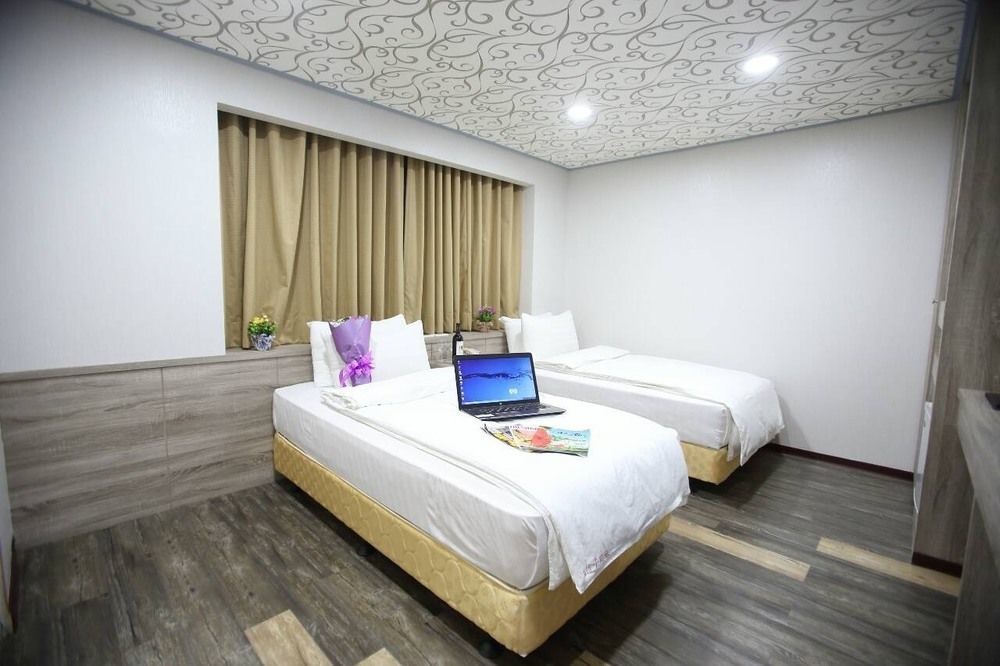 心園生活旅店 Xin Yuan Hotel Hsinchu City Exterior photo