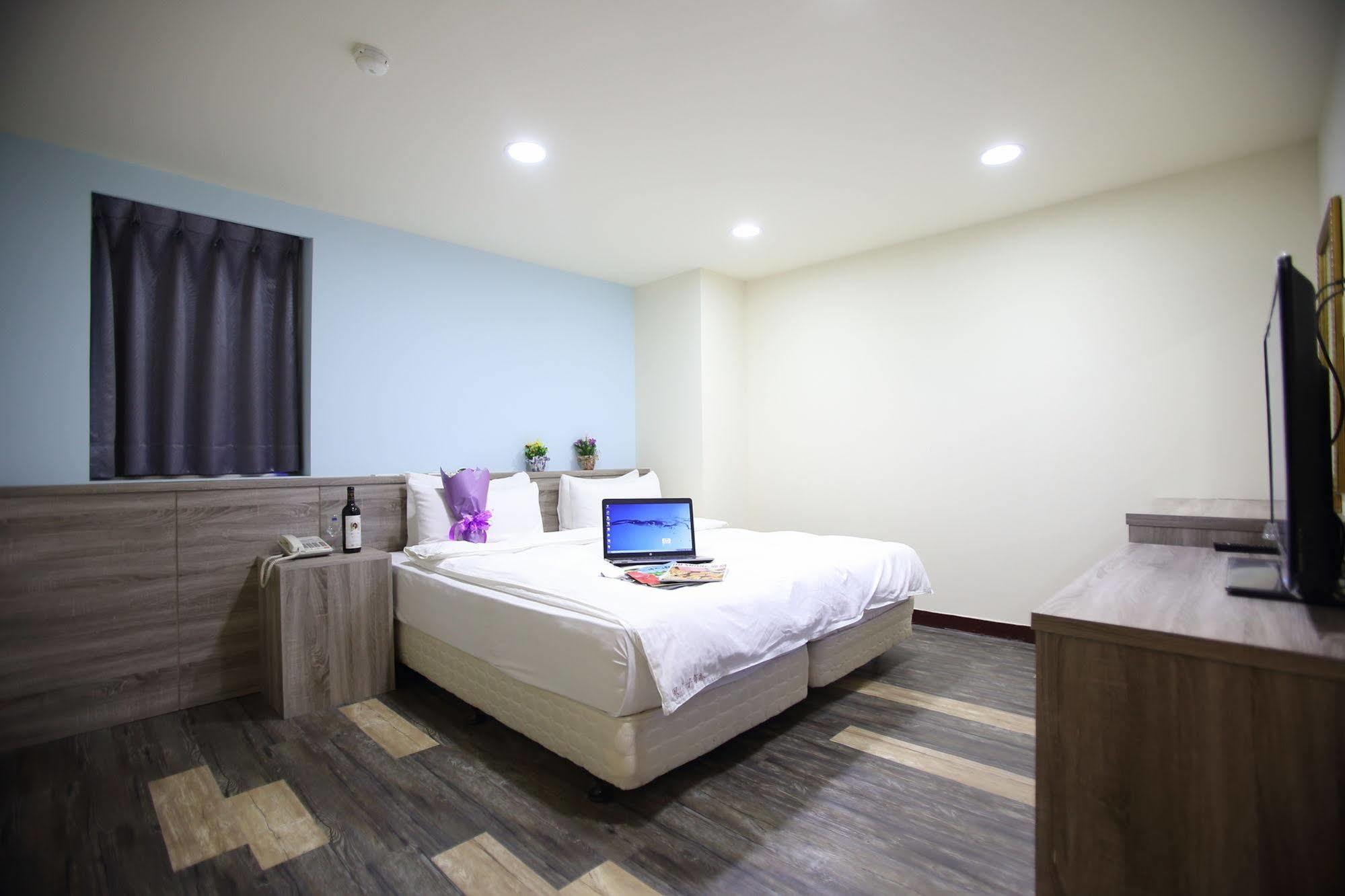 心園生活旅店 Xin Yuan Hotel Hsinchu City Exterior photo