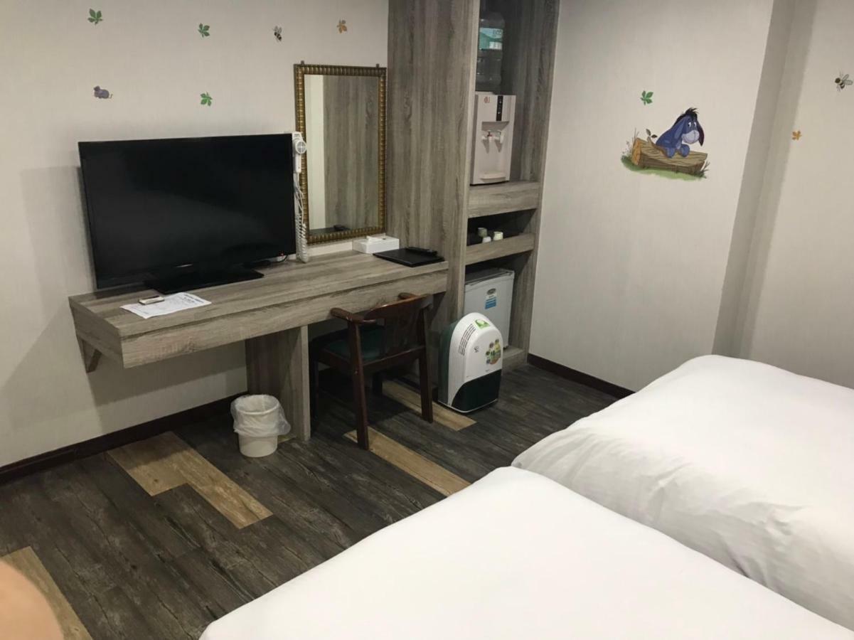 心園生活旅店 Xin Yuan Hotel Hsinchu City Exterior photo